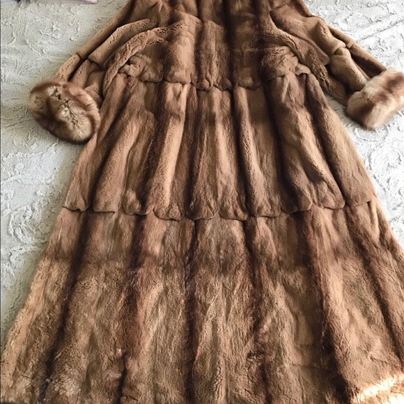 Sheared mink and sable full length coat. - Picture 3 of 9